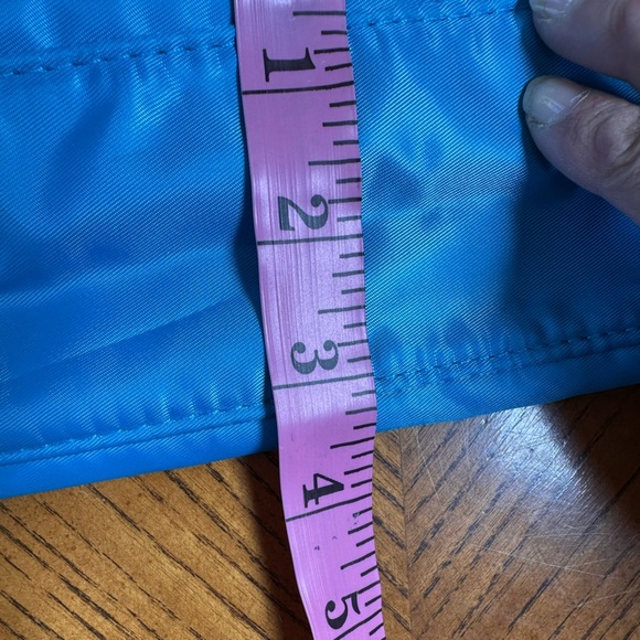 New Amope Blue & White Zippered
Cosmetic Makeup Travel Bag - Picture 5 of 8